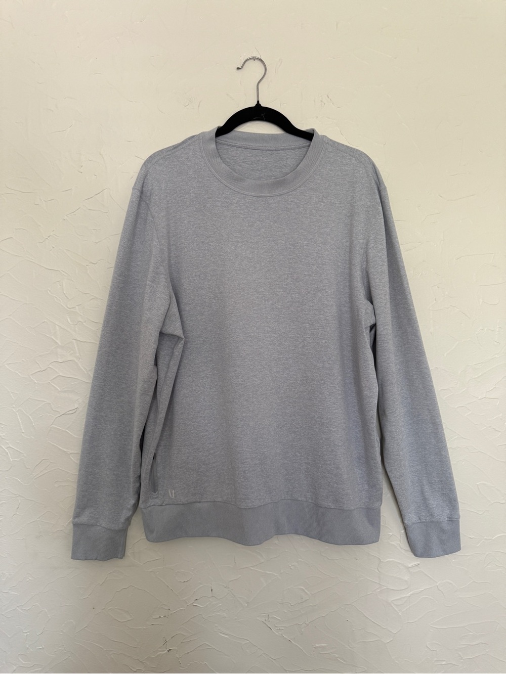 Vuori Men’s Ponto Performance Crew Sweater Sweatshirt. Size XL